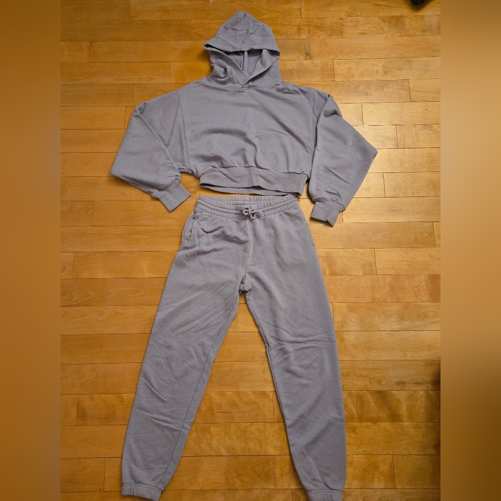 TNA Hoodie and Jogger Set in Wildflower Lilac- M